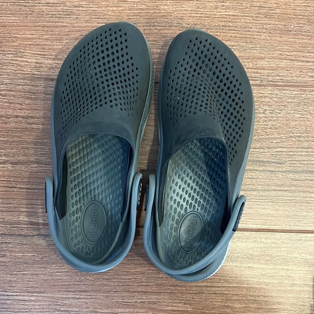 Crocs LiteRide Kids Size J4